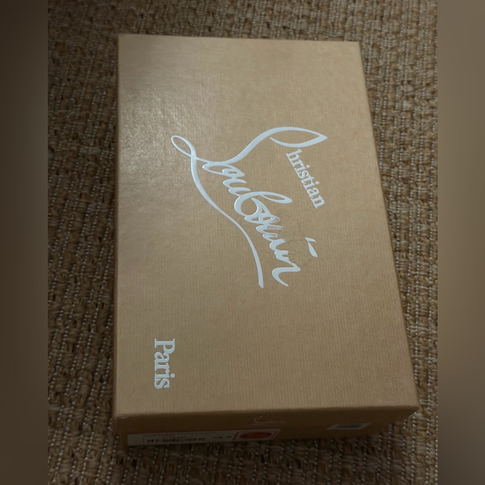 Christian Louboutin Nude Heels with Signature Red Sole size 39.5 SOLD!!! - Picture 9 of 10